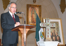 Supreme Knight Carl A. Anderson delivers remarks at the Cathedral Shrine of the Virgin of Guadalupe in Dallas at the start of the U.S. pilgrimage. Supreme Knight Carl A. Anderson delivers remarks at the Cathedral Shrine of the Virgin of Guadalupe in Dallas at the start of the U.S. pilgrimage.