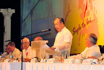 Hon. Hilario G. Davide Jr. addresses the 8th National Convention of the Knights of Columbus in the Philippines. Hon. Hilario G. Davide Jr. addresses the 8th National Convention of the Knights of Columbus in the Philippines.