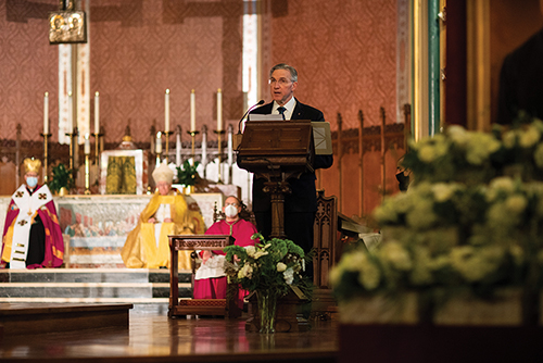 In welcome remarks before a Holy Hour for Peace in Ukraine at St. Mary’s Church in New Haven, Conn., Jan. 26, Supreme Knight Patrick Kelly emphasized the Order’s solidarity with Knights and their families in the country. He also led those in attendance in the Prayer of St. Francis. (Photo by Mel Musto)